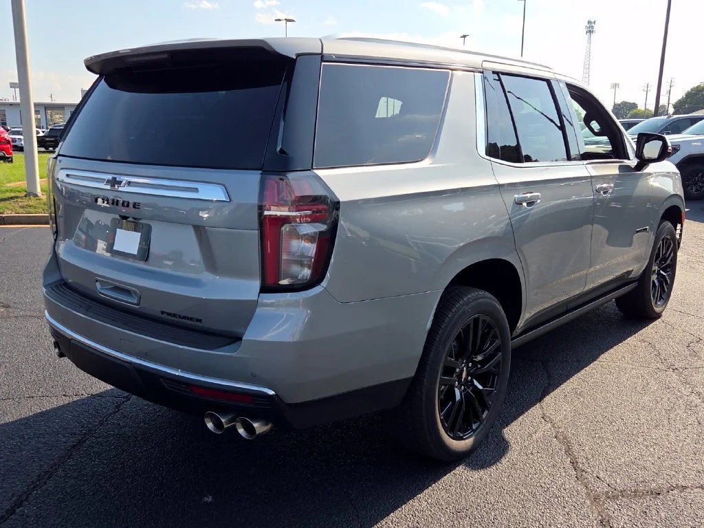 Used 2024 Sterling Gray Metallic Chevrolet Premier image 18