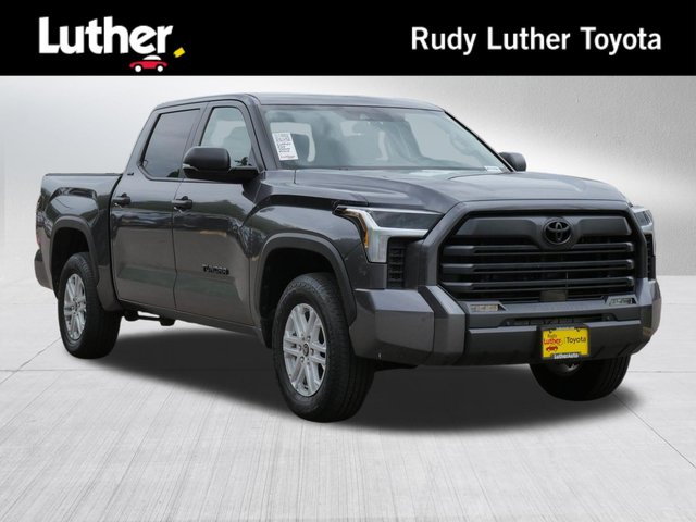 2024 Toyota Tundra 4WD SR5