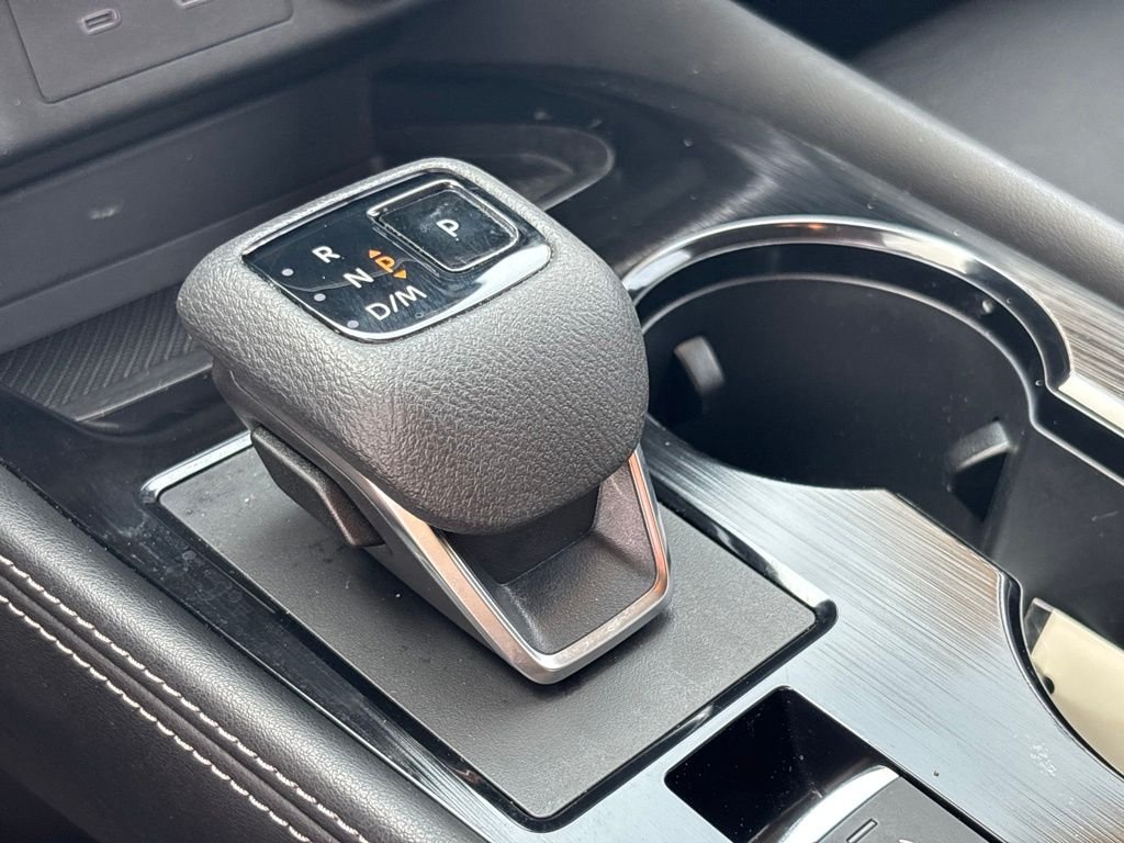 Used 2021 Gold Nissan SL image 30