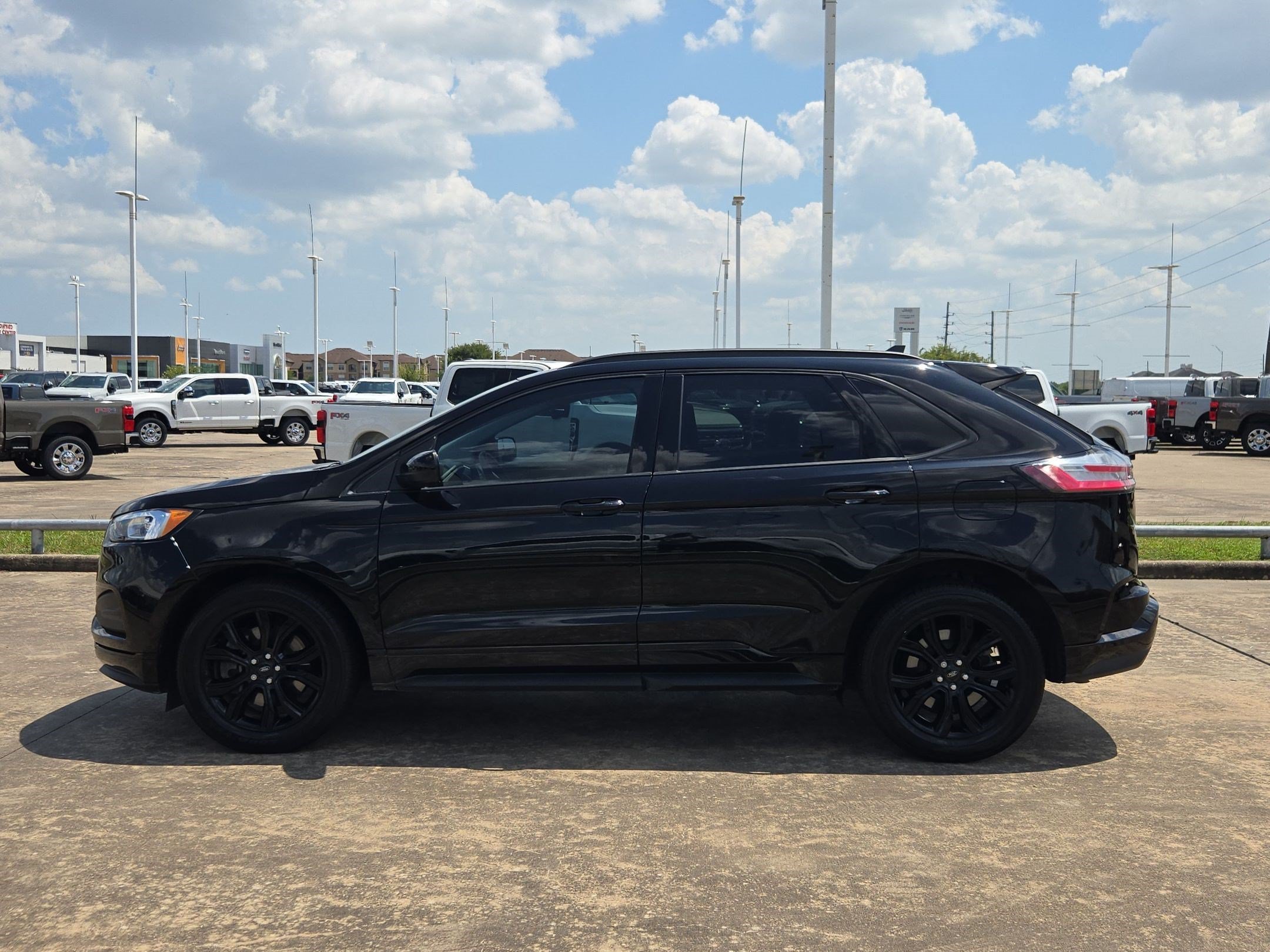 Used 2024 Blue Ford SE image 6