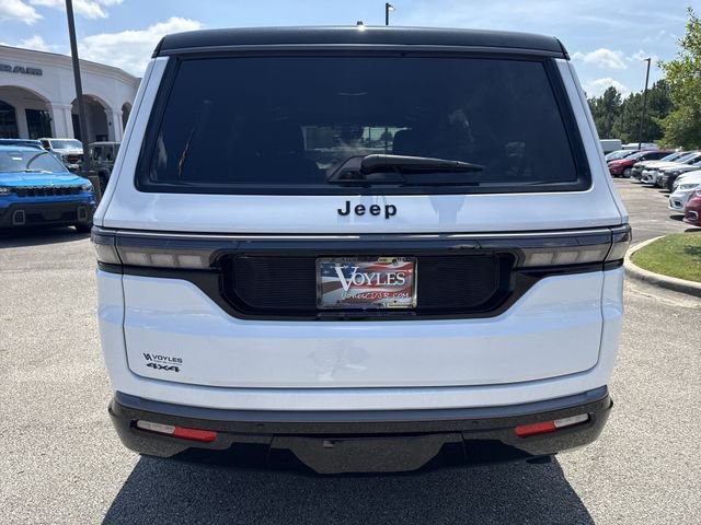 New 2026 White Jeep Summit Reserve image 6