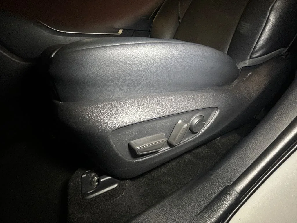 Used 2026 Pearl Toyota XLE image 17