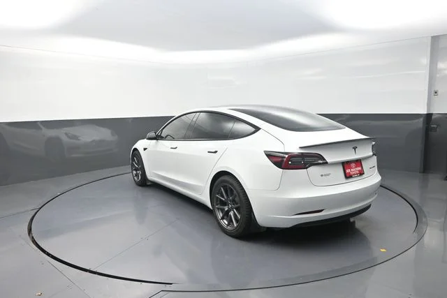 Used 2022  Tesla Long Range image 50