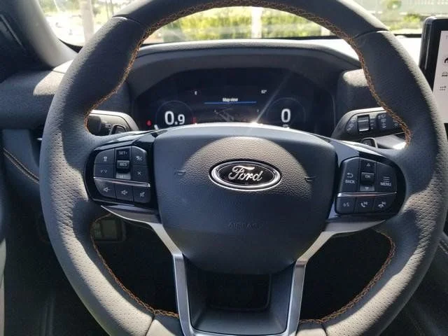 New 2026 Agate Black Metallic Ford Tremor® image 26