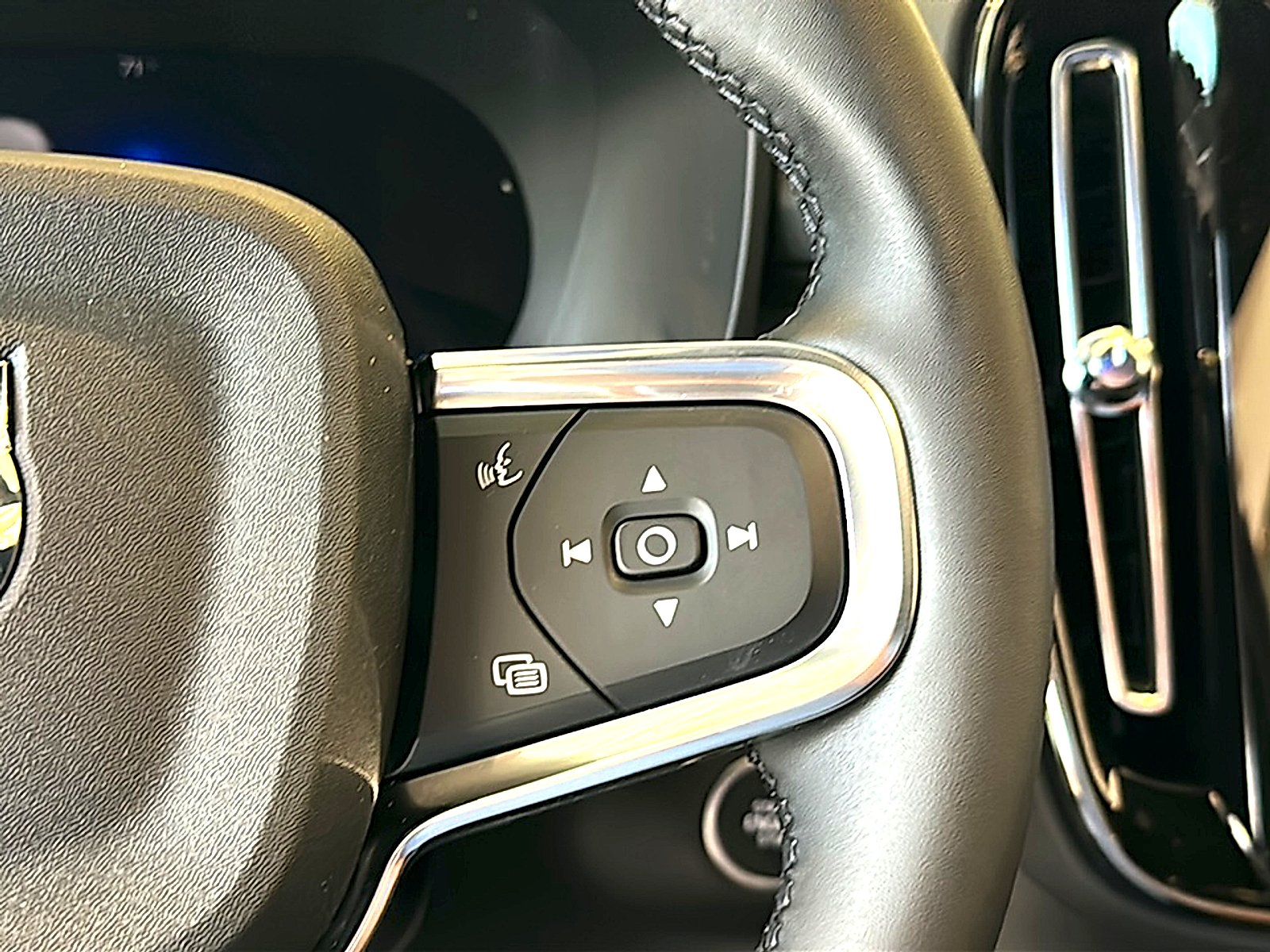 New 2026 Denim Blue Volvo Ultra image 18