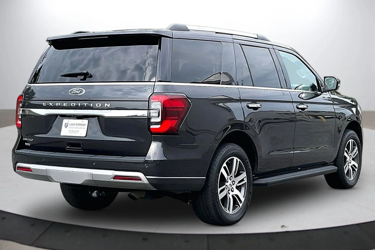 Certified Used 2024 Gray Ford Limited image 9