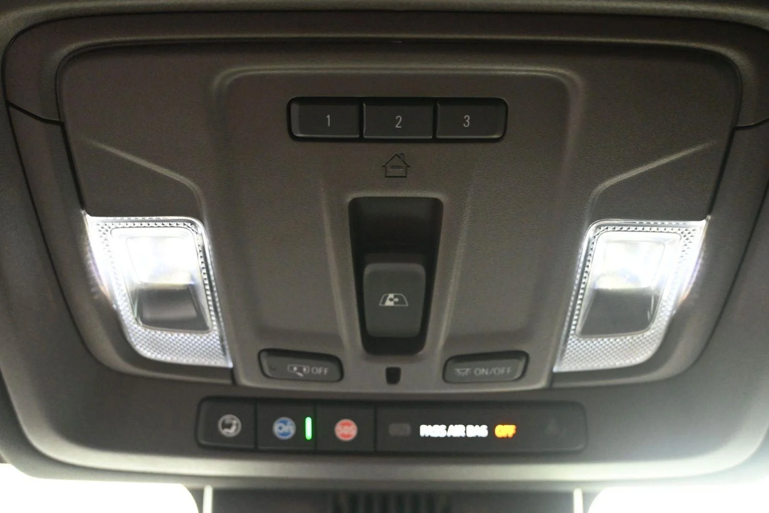 Used 2024 White Frost Tricoat GMC Denali image 37
