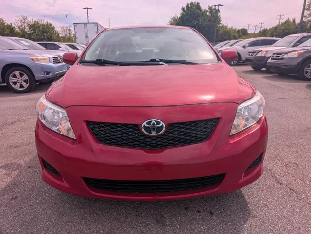 Used 2009 Red Toyota  image 2