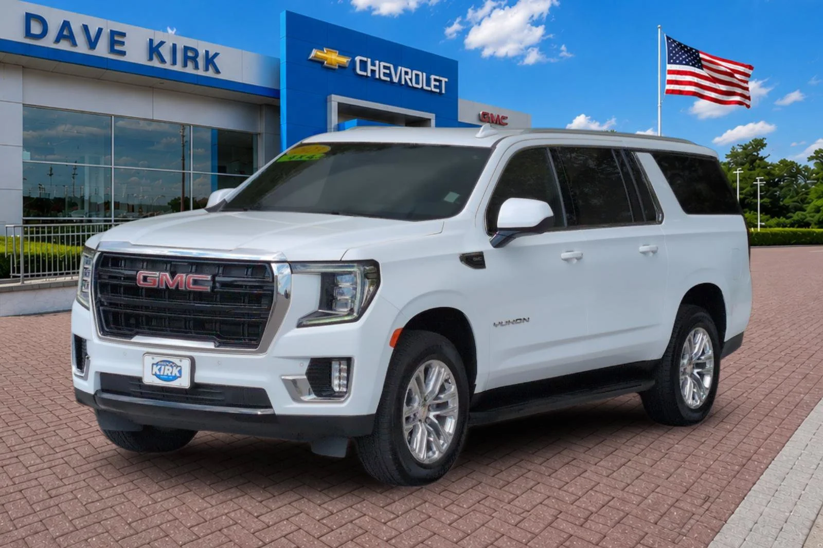 Used 2023 SUMMIT WHITE GMC SLE image 7