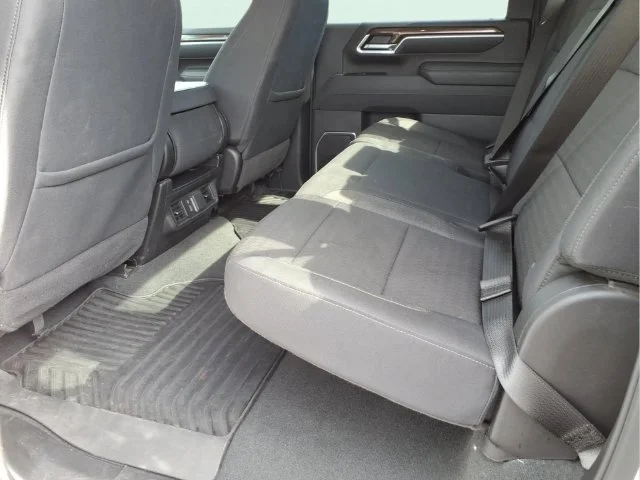 Used 2025 White Chevrolet LT image 16