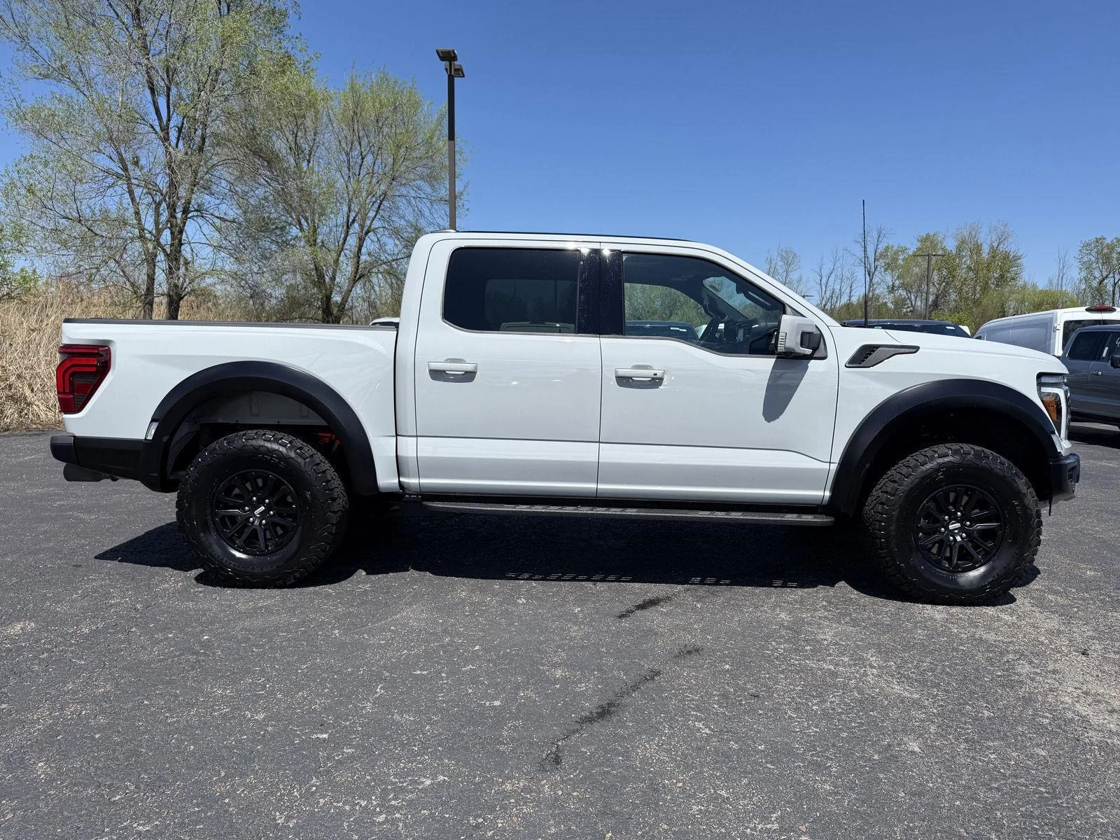 Used 2024 Avalanche Gray Ford Raptor image 26