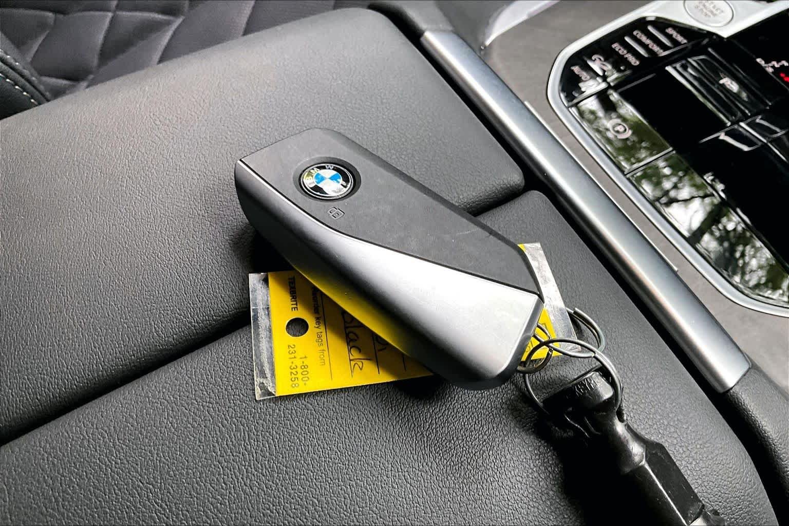 Used 2024 Black Sapphire Metallic BMW xDrive40i image 14