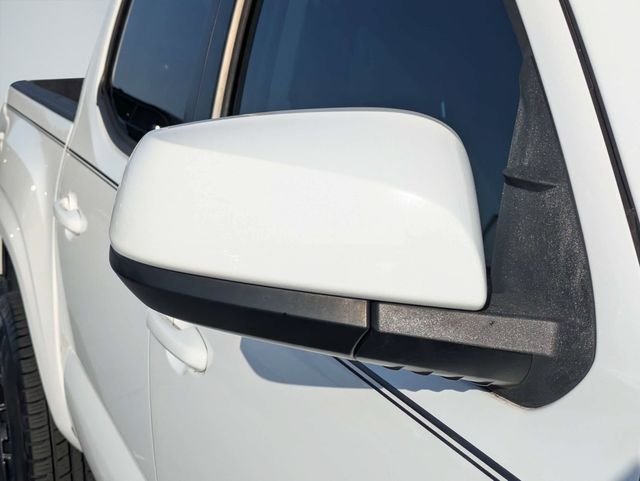 Used 2017 White Toyota SR image 11