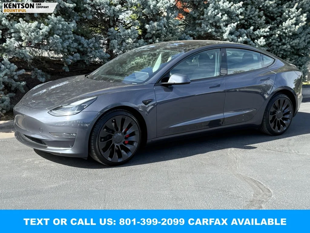 2023 Tesla Model 3 Performance's photo