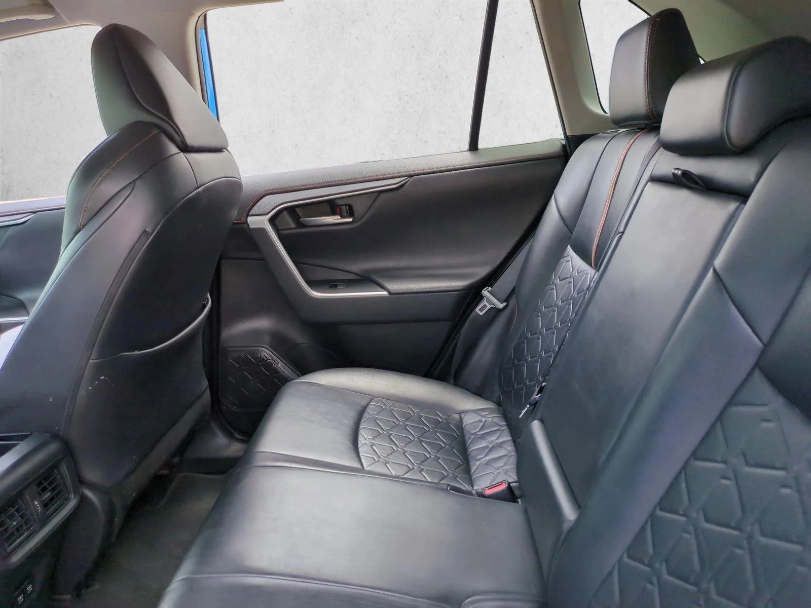 Used 2020 Blue Flame Toyota Adventure image 18