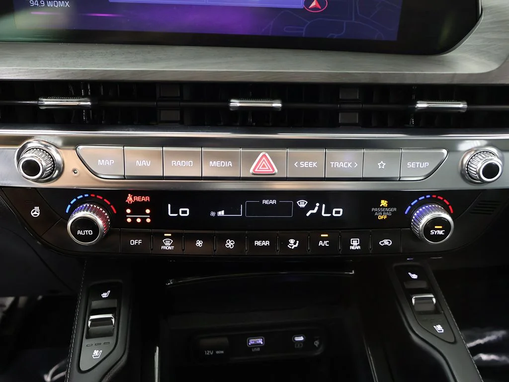 Used 2024 White Kia SX-Prestige X-Line image 58