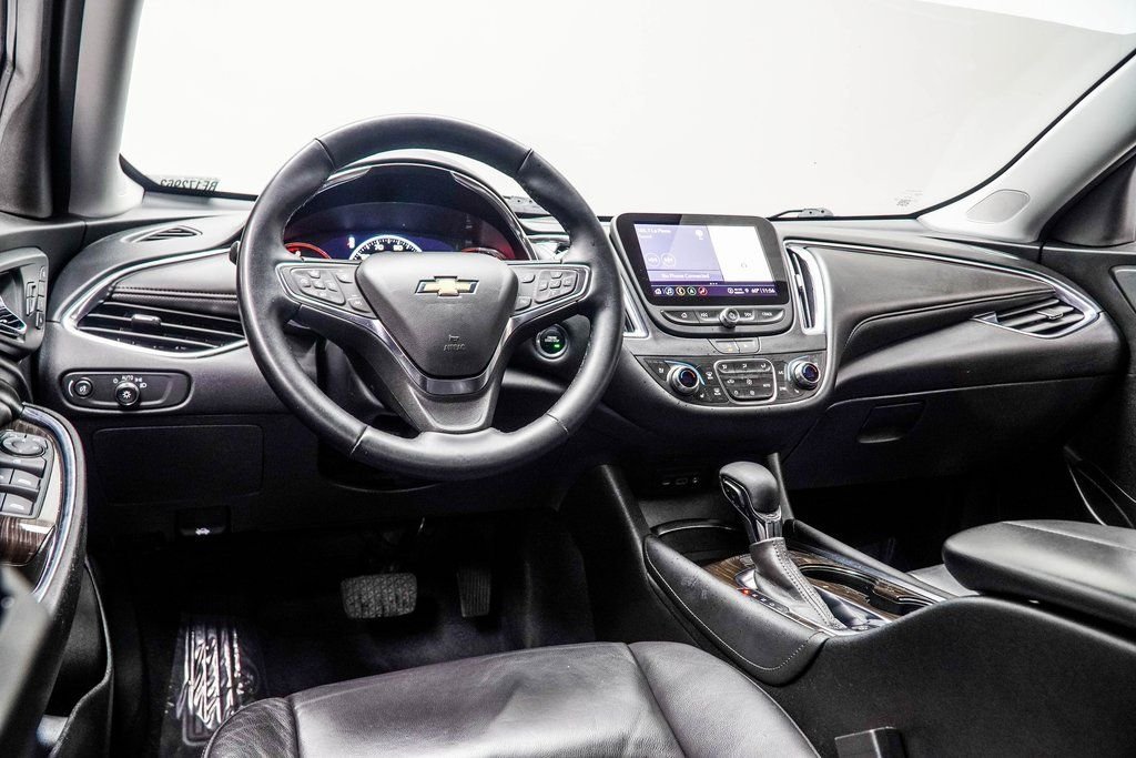 Used 2024 White Chevrolet LT image 5