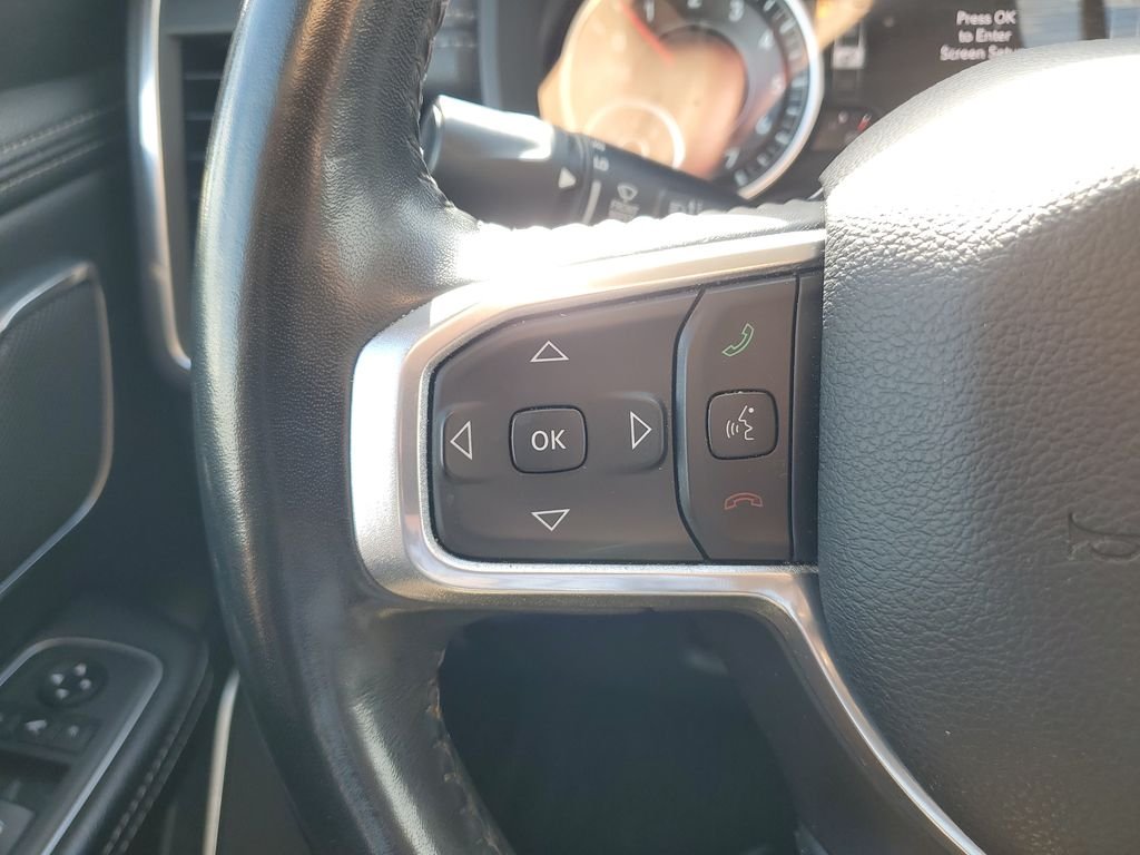 Used 2021 Silver Ram Laramie image 19