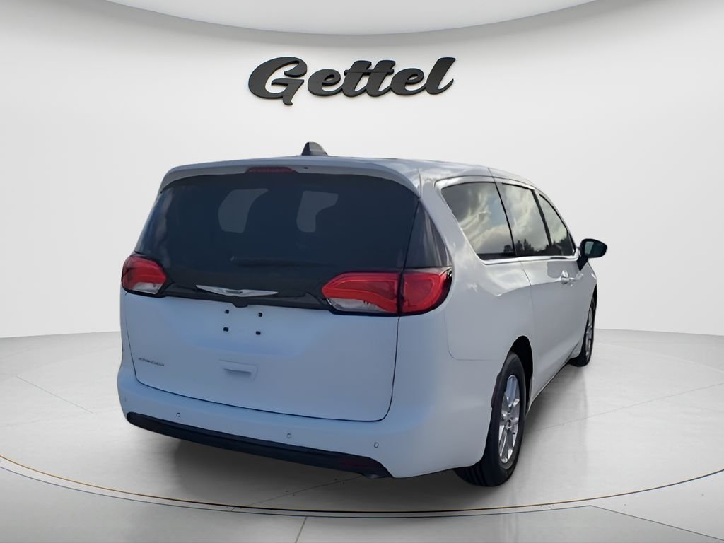 New 2026 Bright White Clear-Coat Exterior Paint Chrysler LX image 7