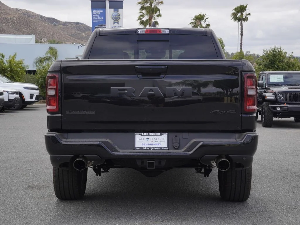 New 2026 Diamond Black Crystal Pearl-Coat Exterior Paint RAM Laramie image 4