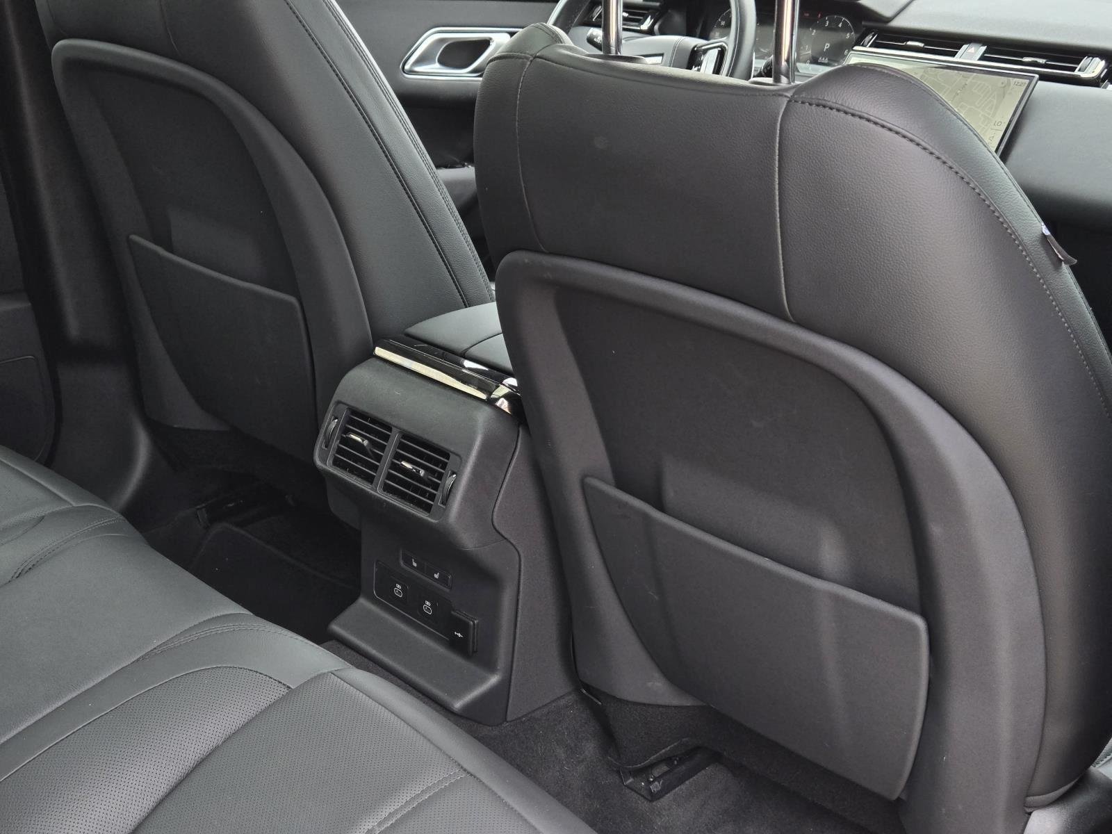 Used 2025 Santorini Black Metallic Land Rover Dynamic SE image 43