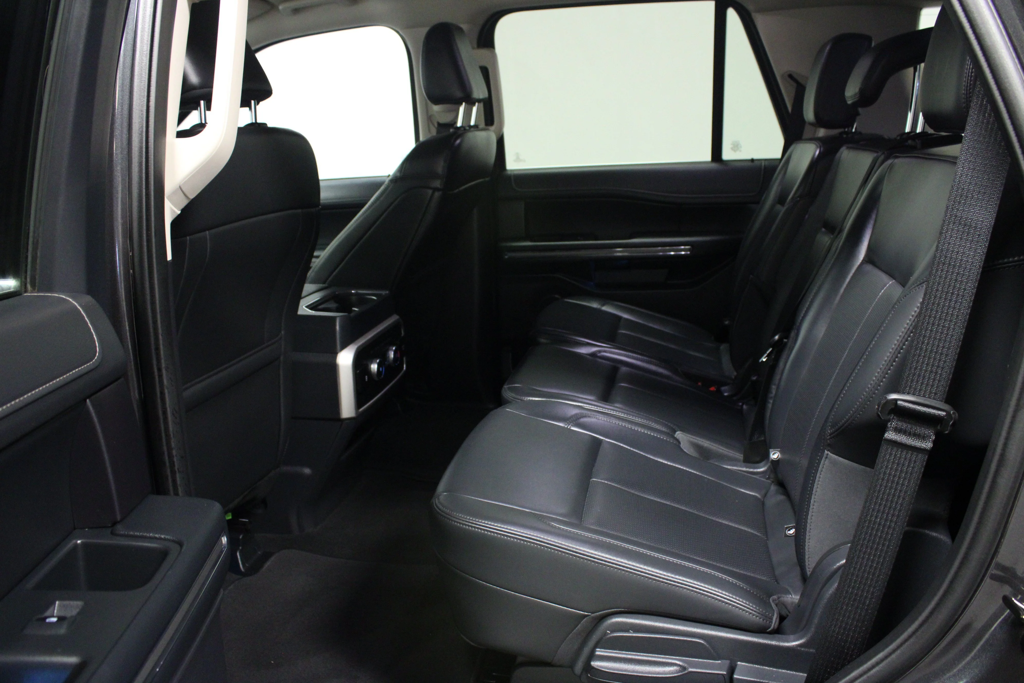 Used 2024 Gray Metallic Ford XLT image 18