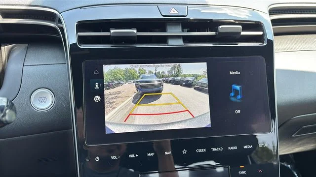 Used 2023 Green Hyundai SEL Premium image 28