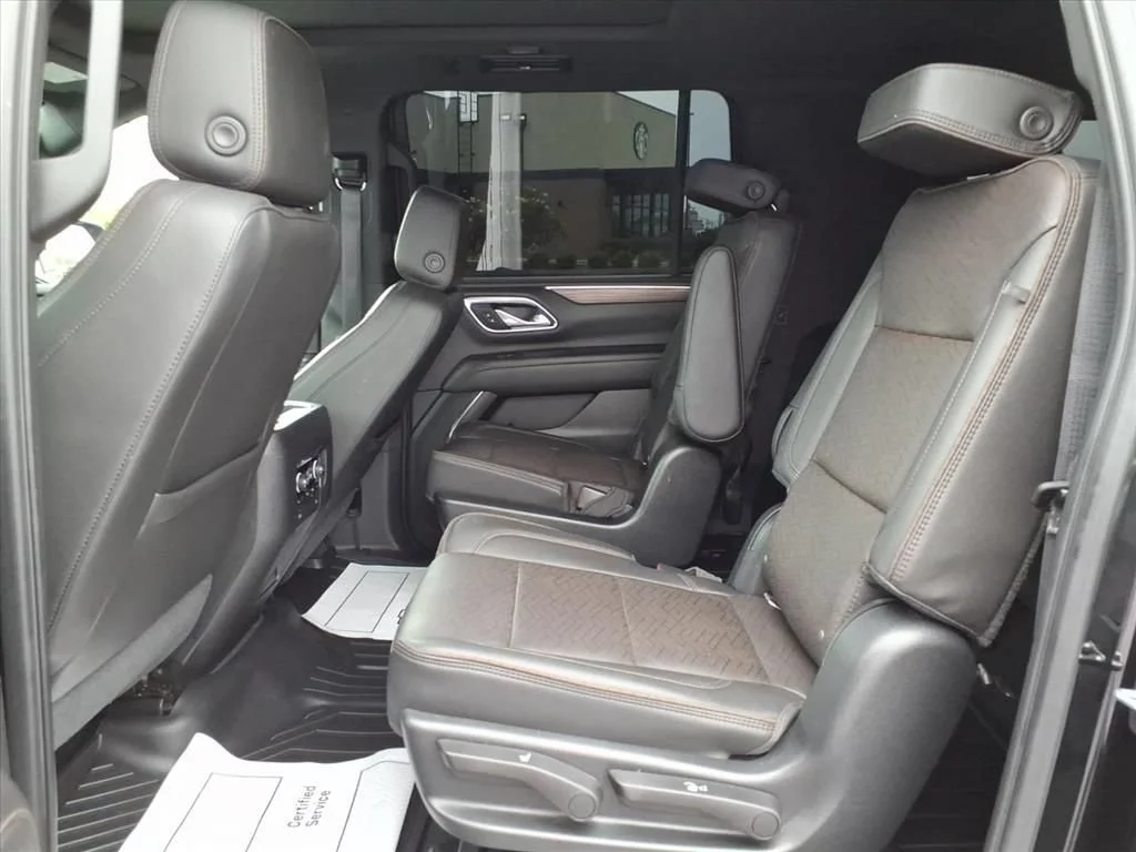 Used 2021 BLACK Chevrolet High Country image 24