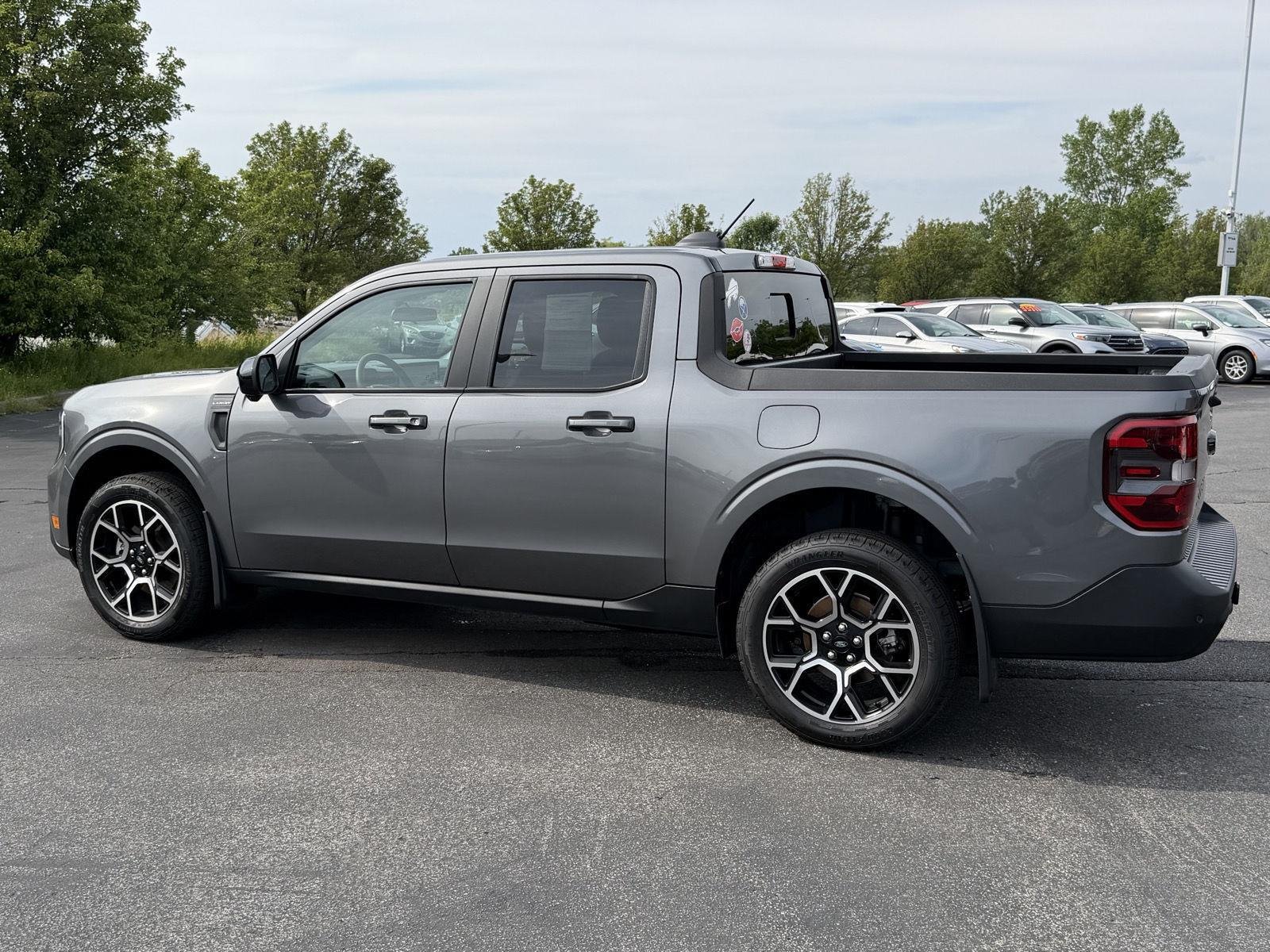 Used 2025 Carbonized Gray Metallic Ford  image 5