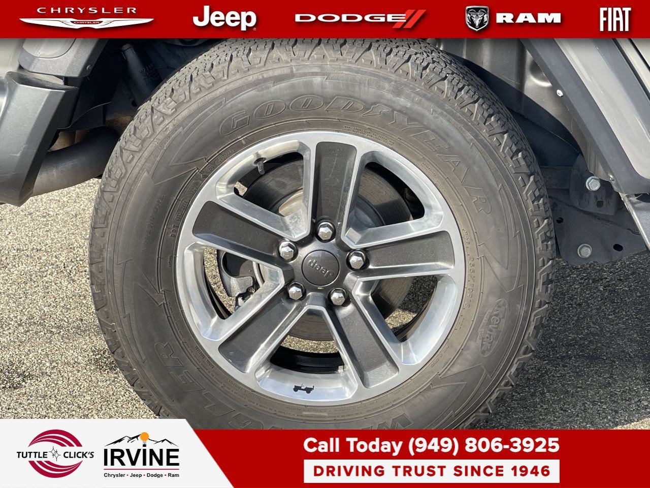 Used 2022 Sting-Gray Clearcoat Jeep Unlimited Sahara image 14