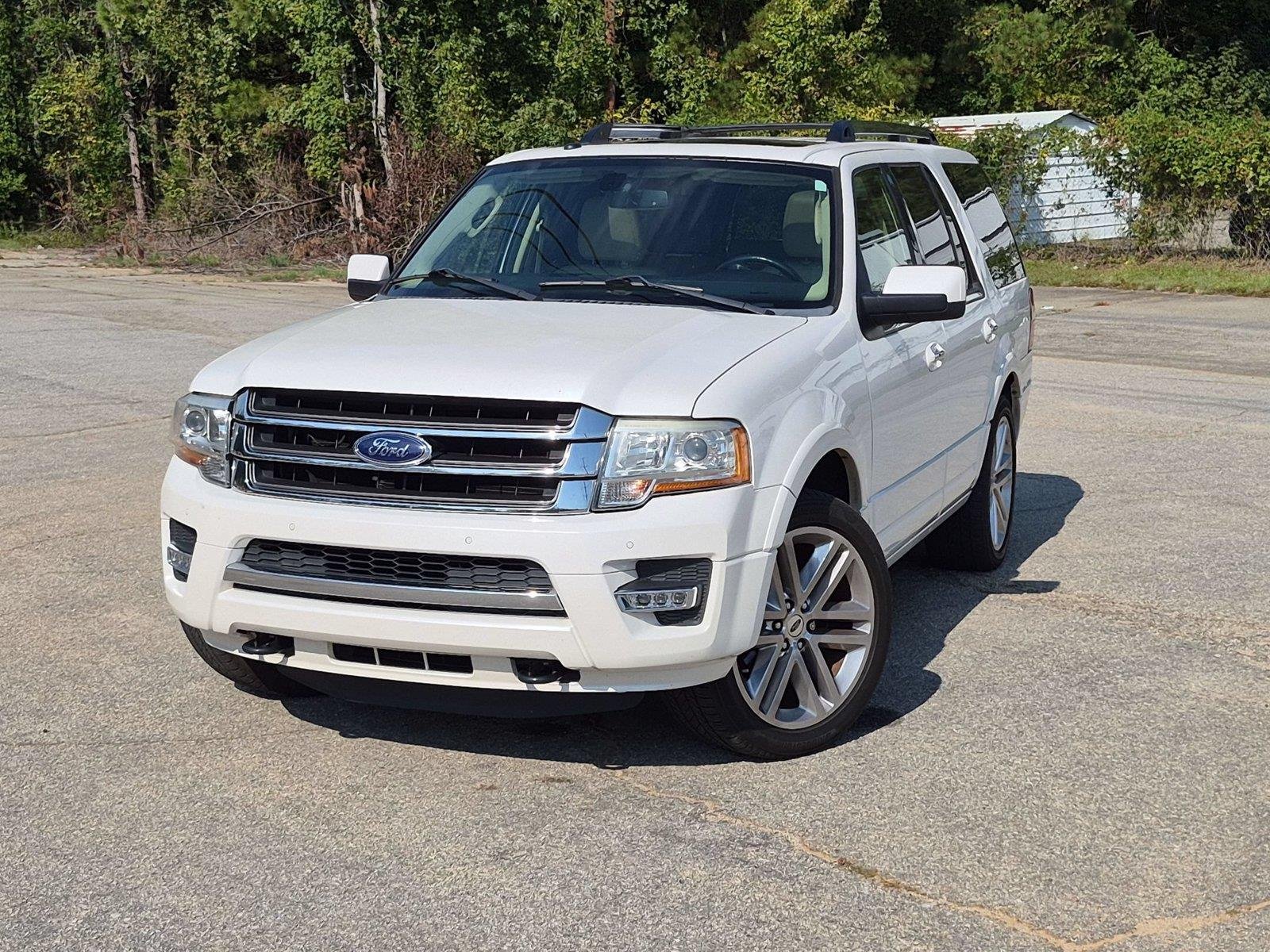 Used 2017 White Platinum Tri-Coat Metallic Ford Limited image 1