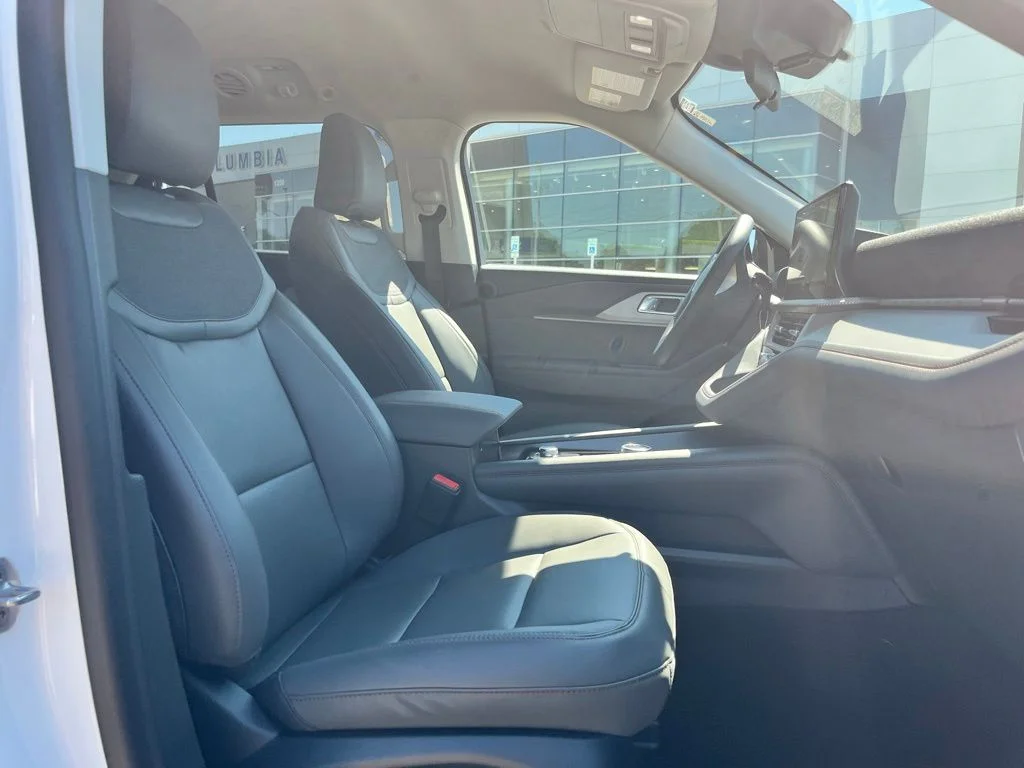 New 2026 White Ford Active image 7