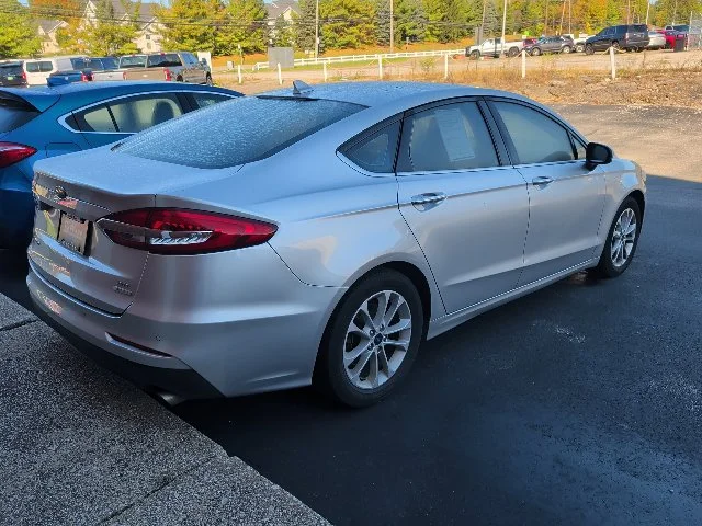 Used 2019 Ford Fusion SE with VIN 3FA6P0HD0KR231065 for sale in Cuyahoga Falls, OH