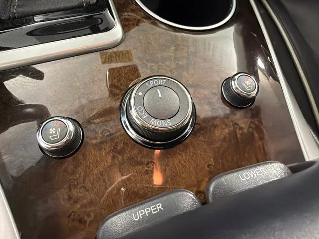 Certified Used 2019 White INFINITI LUXE image 26