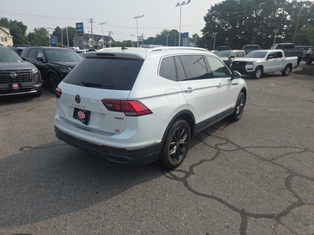 Used 2023 White Volkswagen 2.0T SE image 5