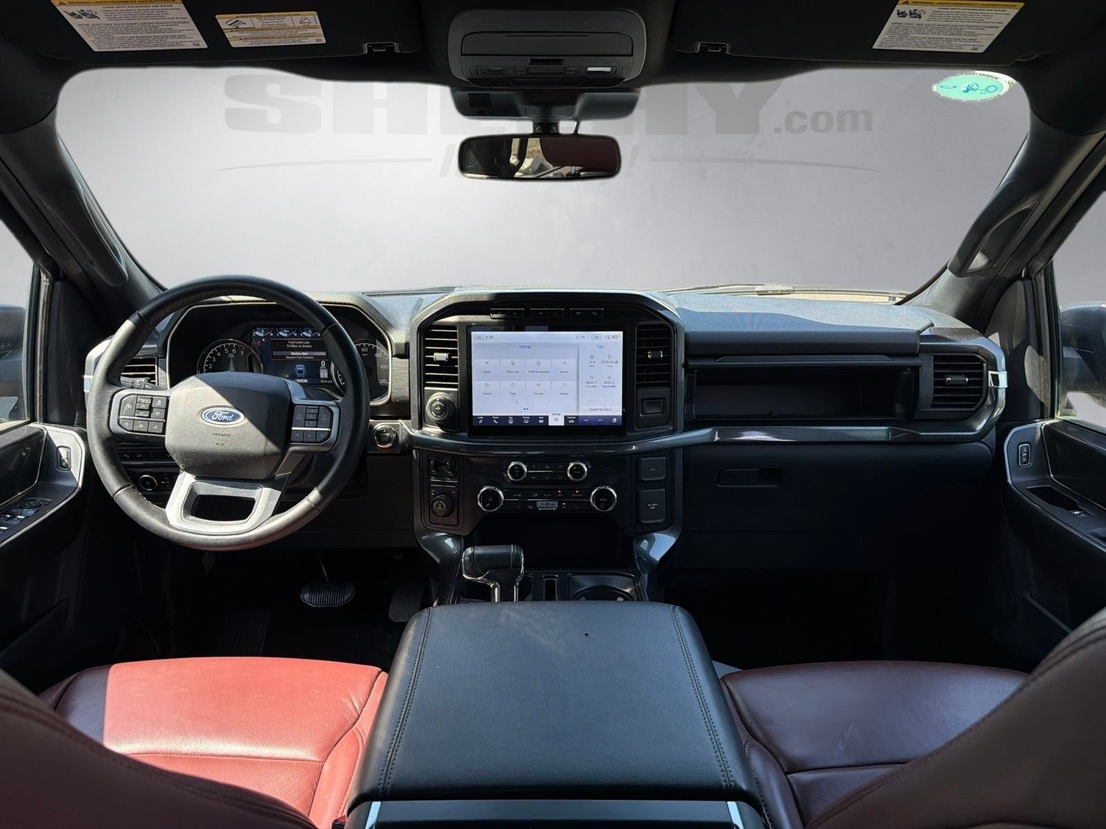 Used 2023 Silver Ford XLT image 3