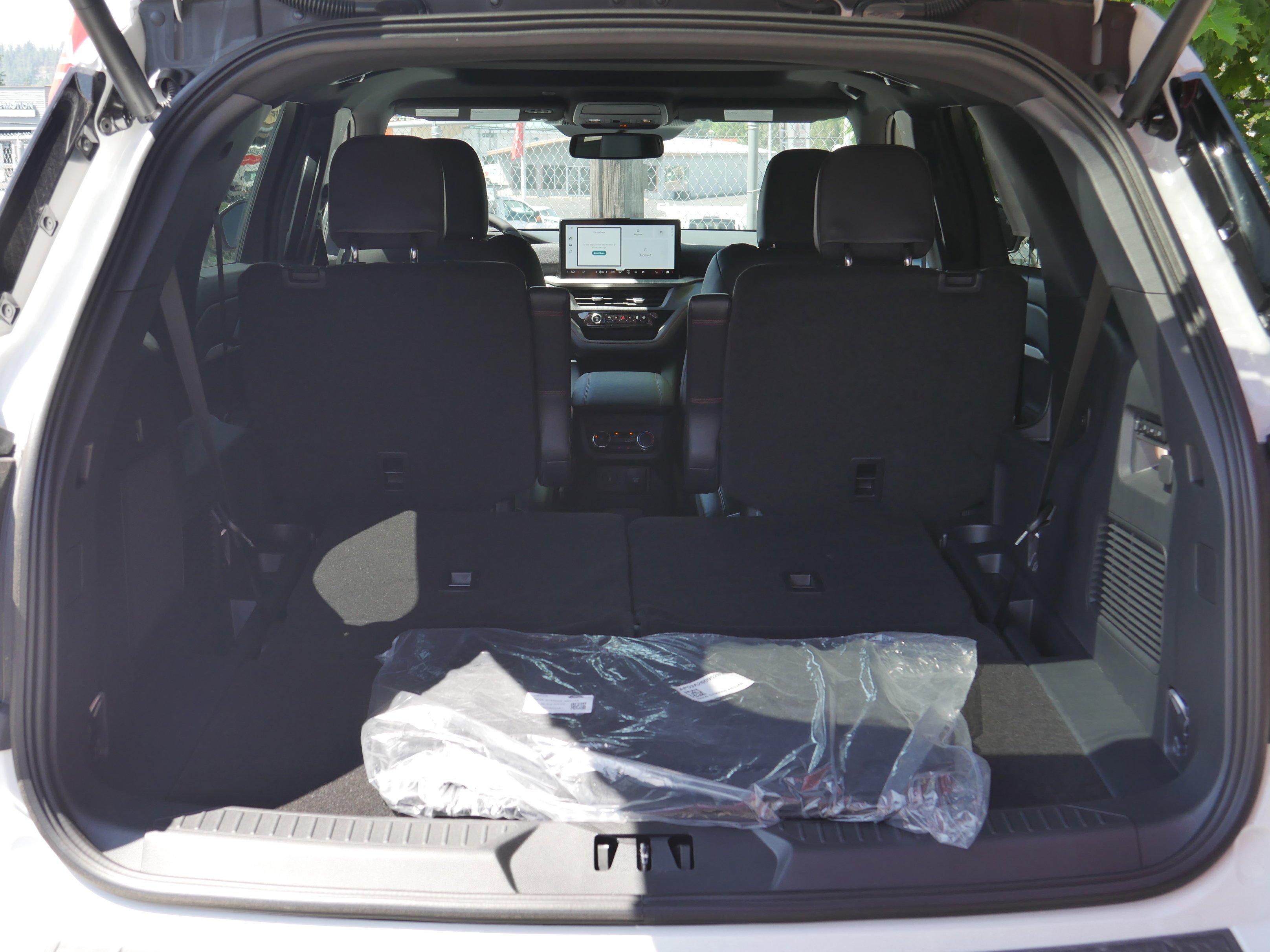New 2026 Star White Metallic Tri-Coat Ford ST image 26