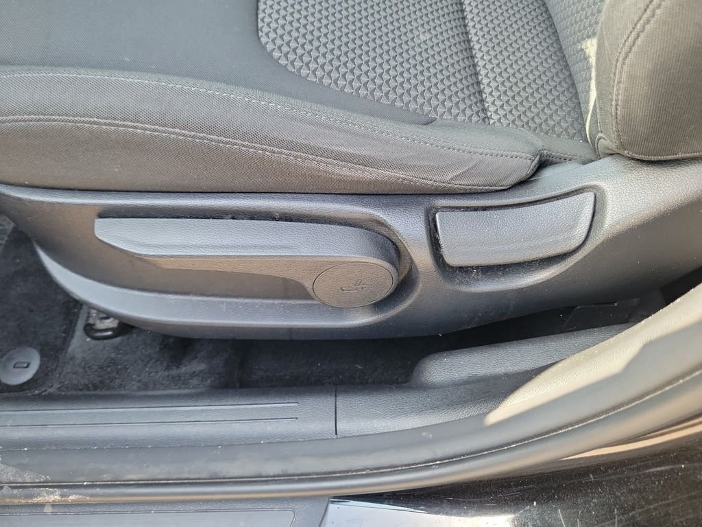 Used 2023 Fusion Black Kia LX image 23