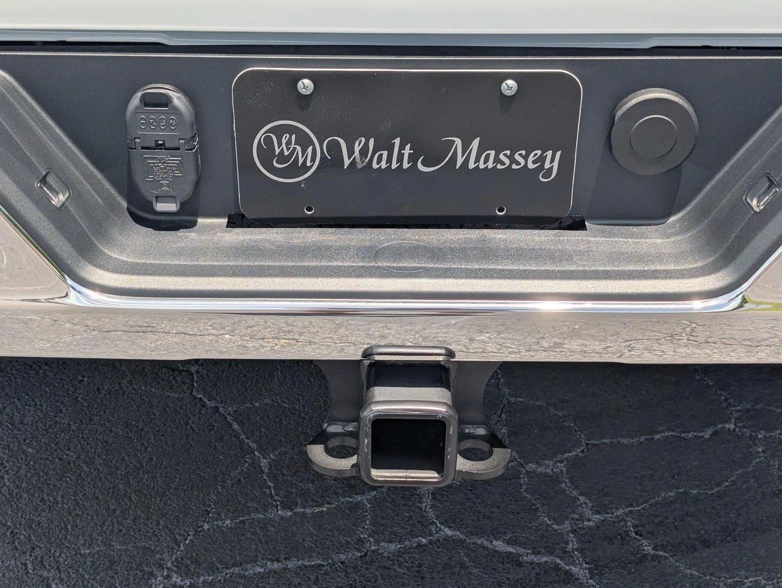 New 2026 Summit White GMC Pro image 5