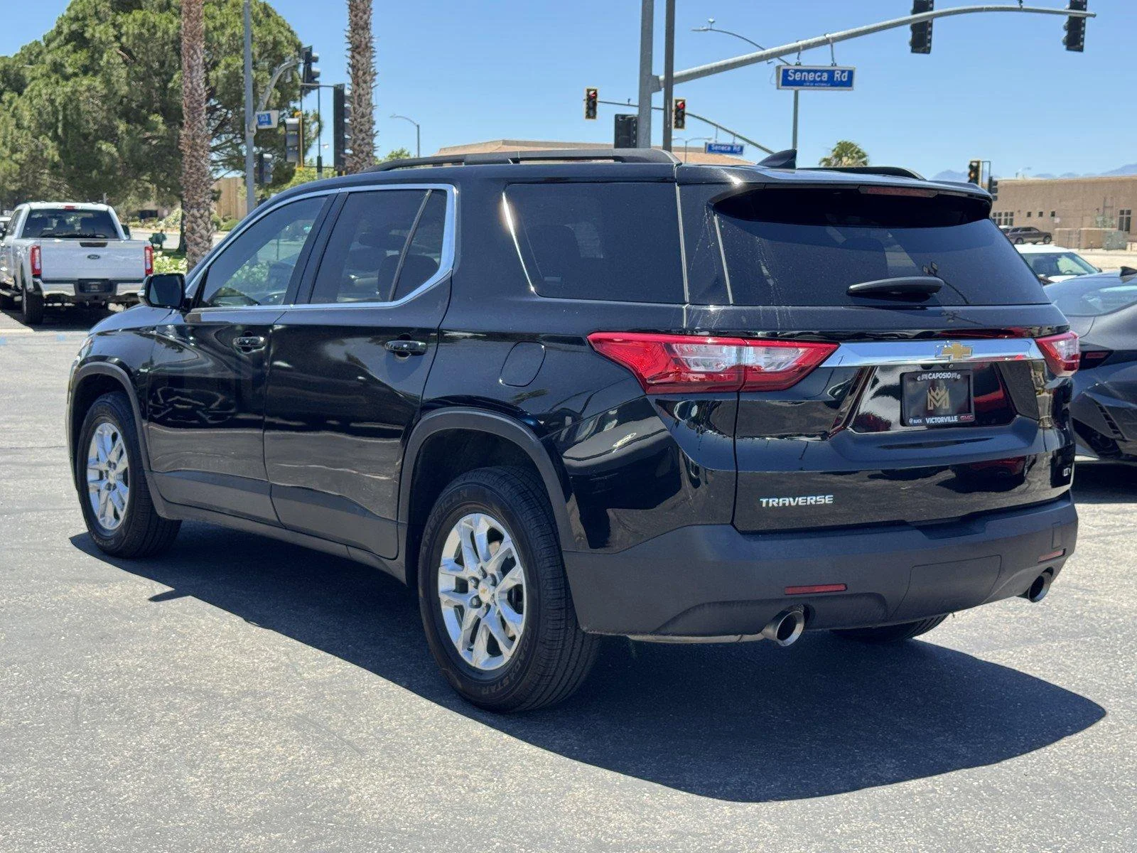 Used 2020 Mosaic Black Metallic Chevrolet LT Cloth image 4