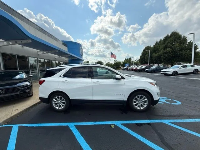 Used 2018 Summit White Chevrolet LT image 4