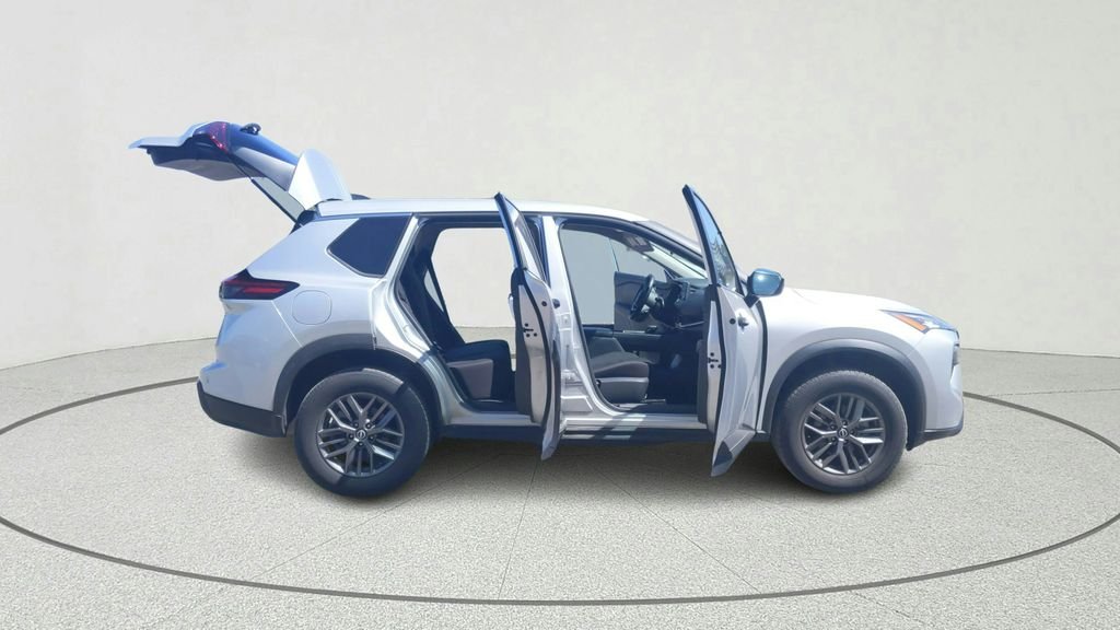 Used 2024 Silver Nissan S image 14