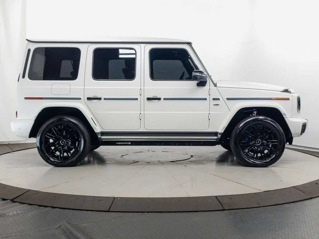 Certified Used 2025 Moonlight White Magno Mercedes-Benz G 580 image 34