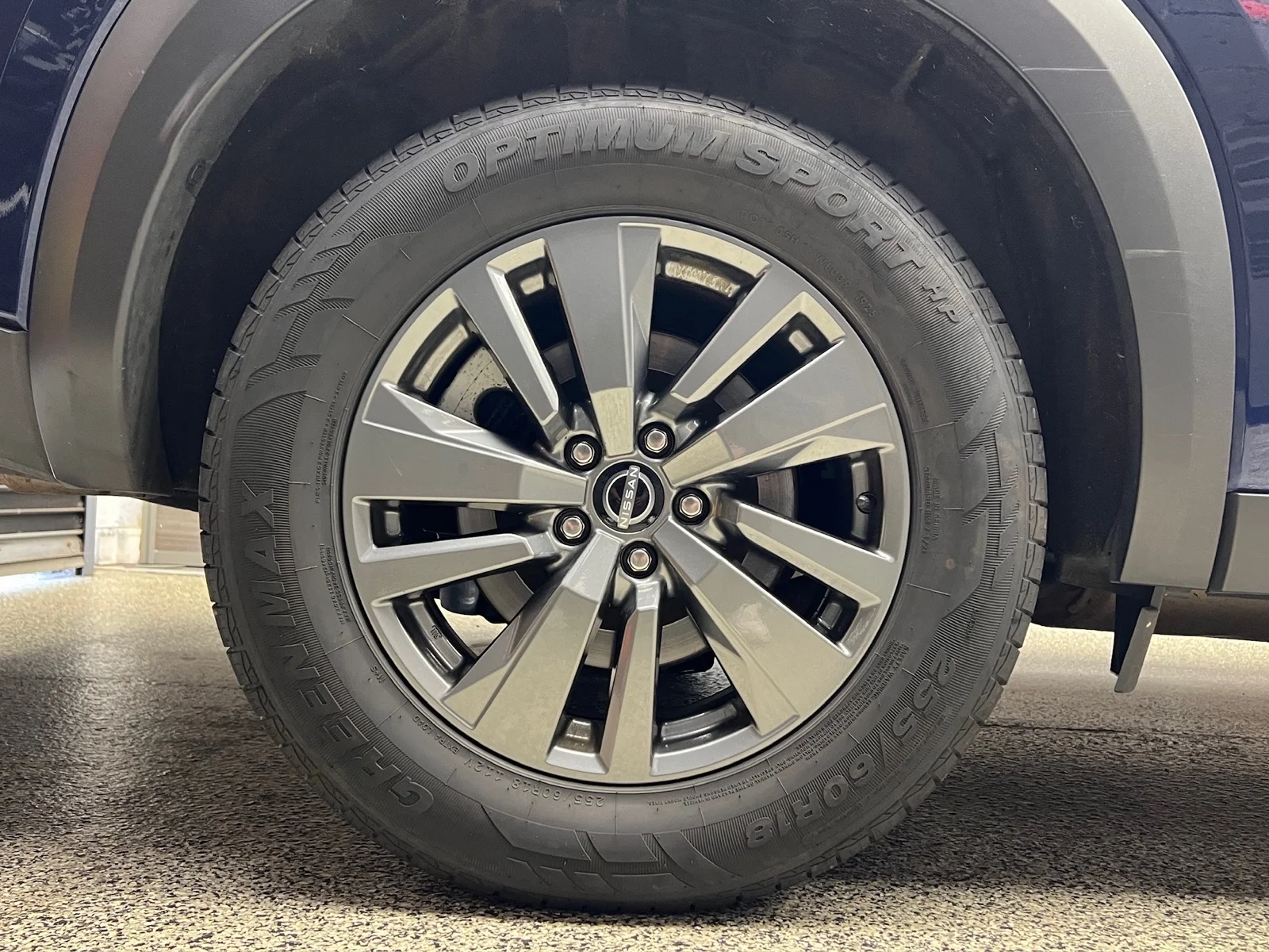 2024 Nissan Pathfinder SV - Photo 27