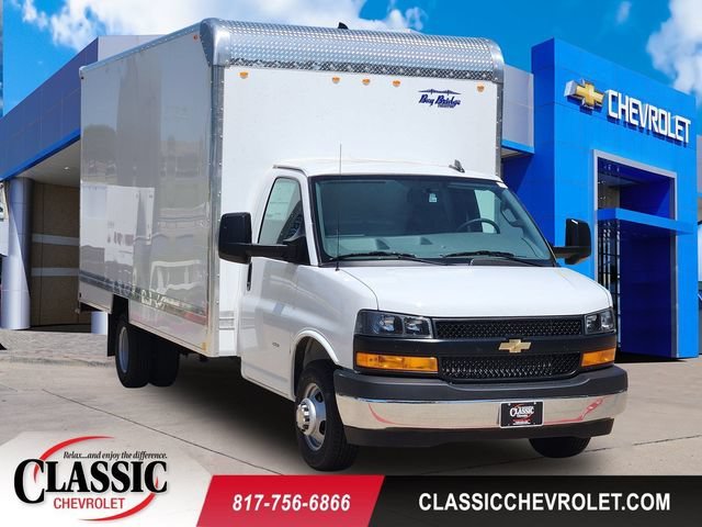 New 2026 Chevrolet Express Cutaway 3500 1WT