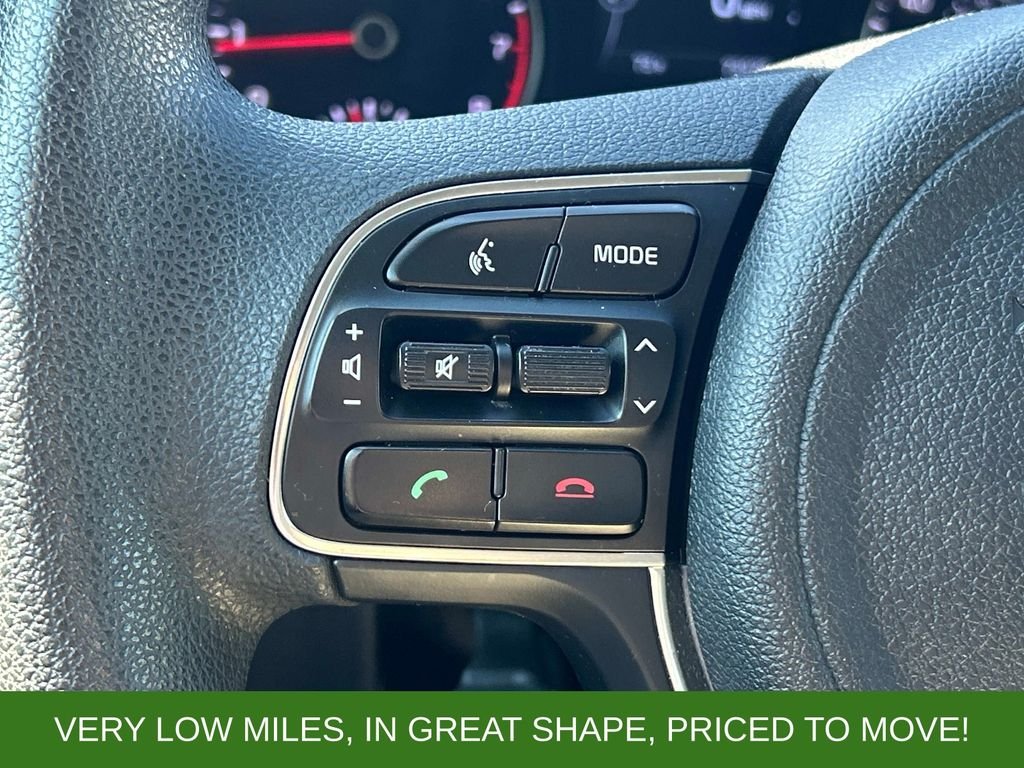 Used 2017 Silver Kia LX image 19