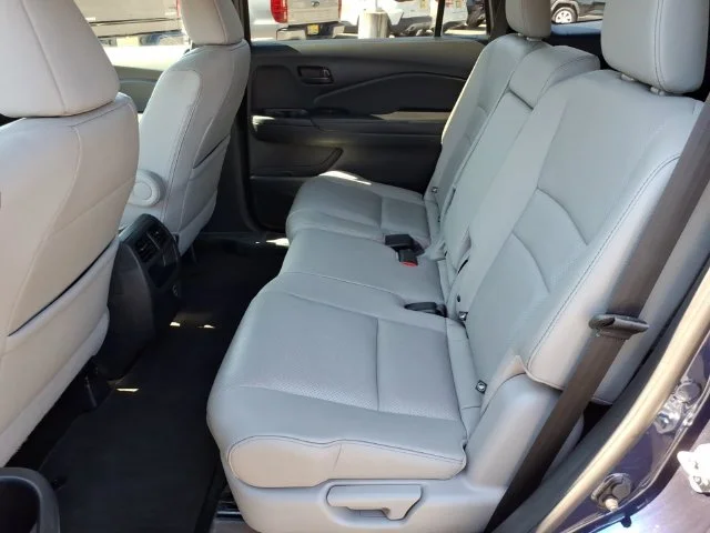 Used 2022 Blue Honda EX-L image 19