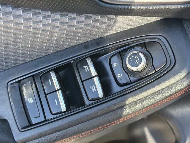 Used 2020 Silver Subaru Sport image 33