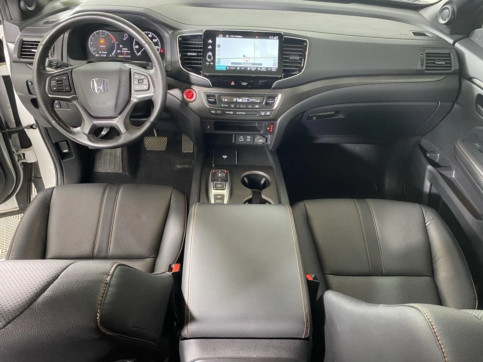 Used 2024 Platinum White Pearl Honda TrailSport image 25