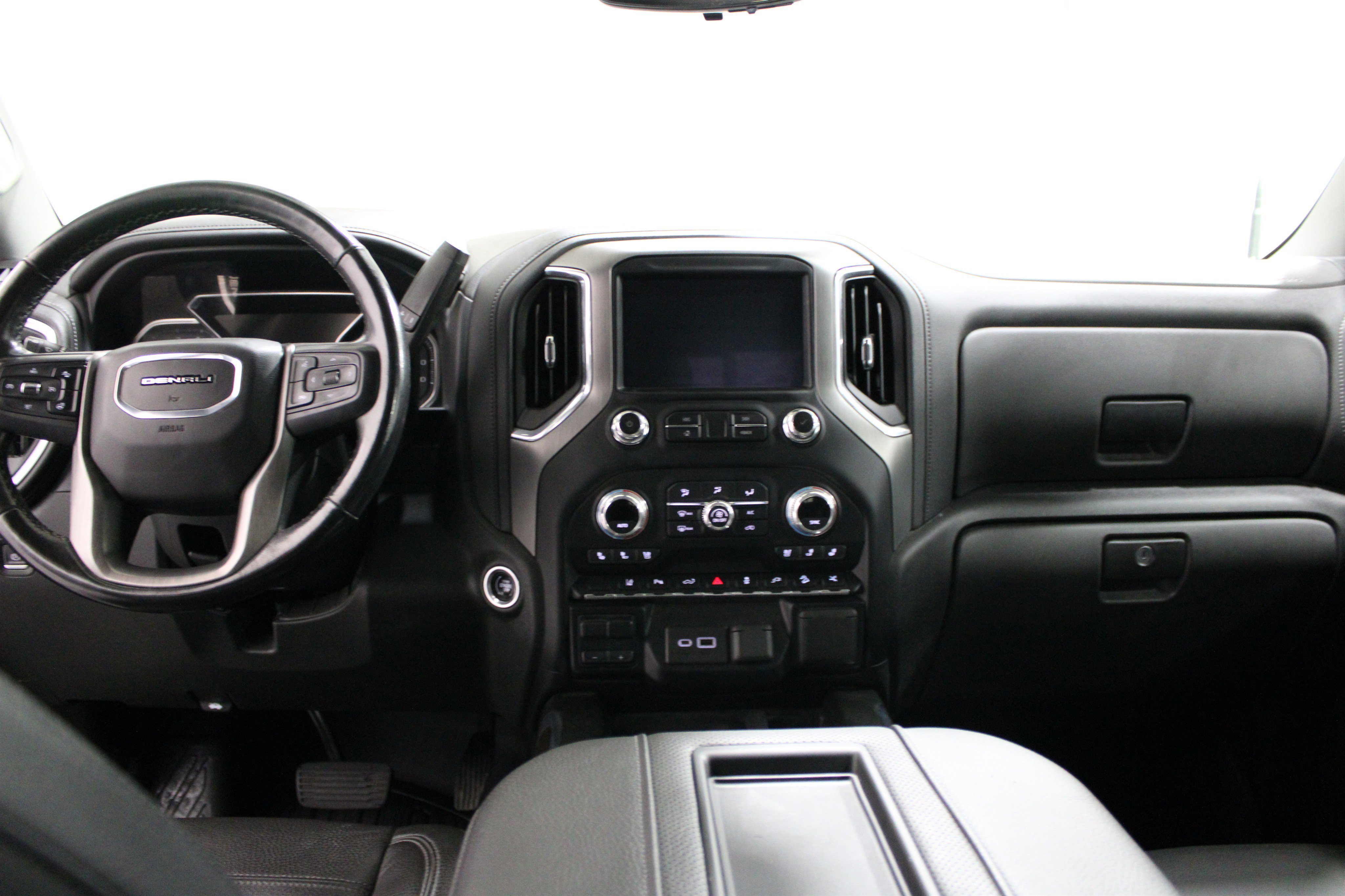Used 2021 Pacific Blue Metallic GMC Denali image 2